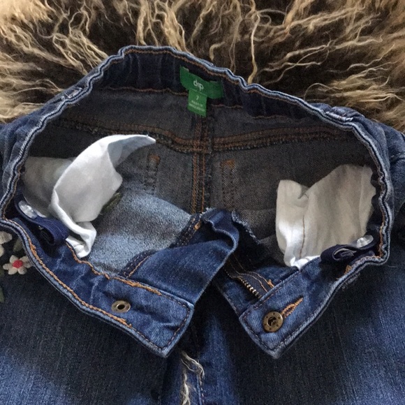 Girl’s jeans size 7 - Picture 4 of 7